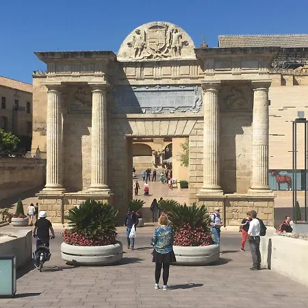 La Condesa De Vallellano * Kordoba